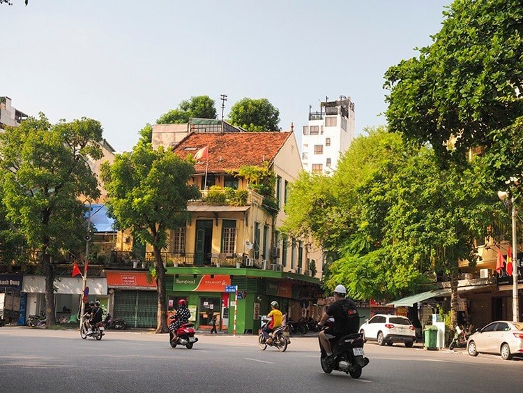 Dự báo thời tiết ngày 26.7: Nam Bộ ngày nắng nóng, có mưa vài nơi - ảnh 1