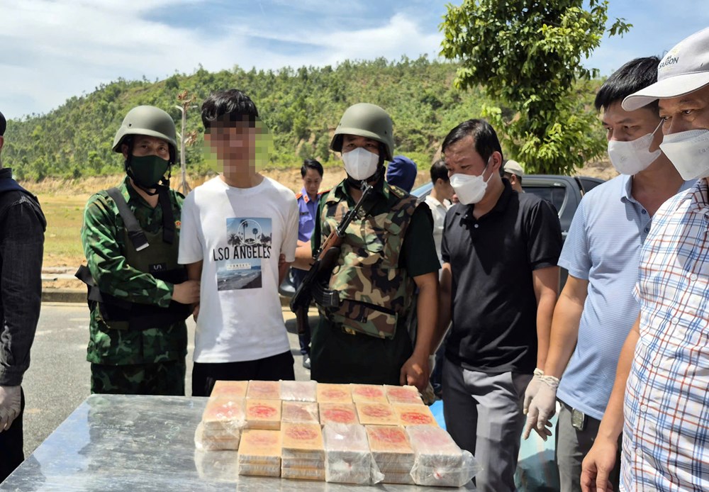 Khen thưởng Bội đội Biên phòng Quảng Trị sau chuyên án phá đường đường dây ma túy "khủng" - ảnh 3