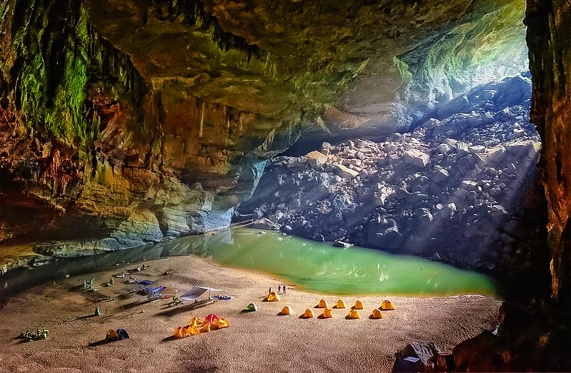 Địa đạo Vịnh Mốc và Phong Nha – Kẻ Bàng vào top 15 điểm đến và trải nghiệm hấp dẫn nhất Việt Nam - ảnh 1