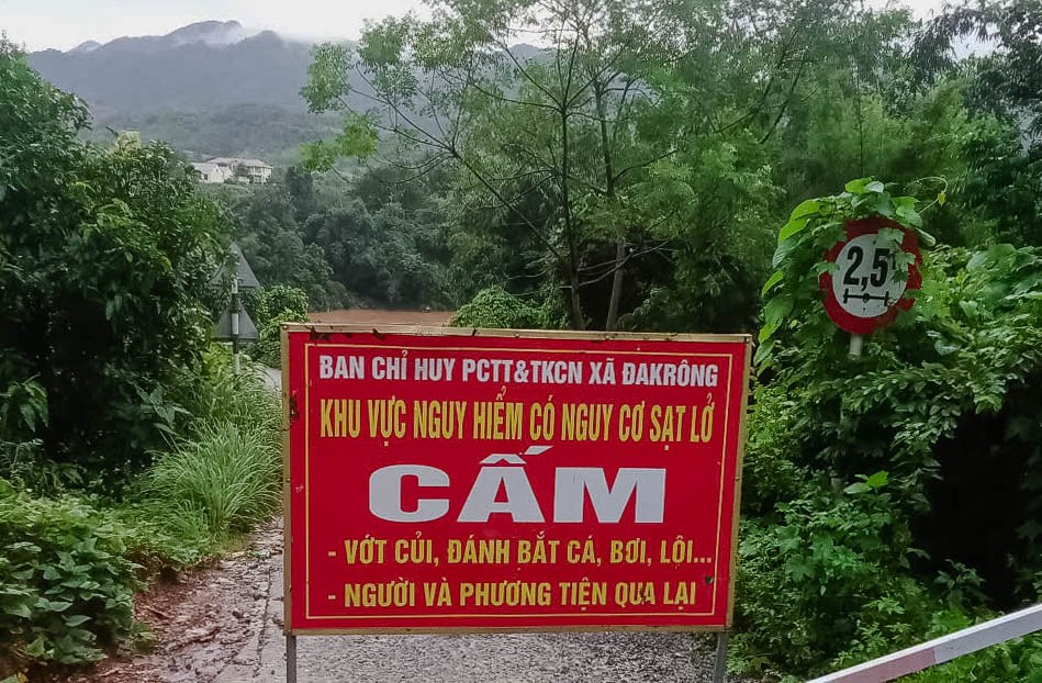 Quảng Trị: Nước lũ dâng nhanh, di dời khẩn 10 hộ dân - ảnh 9