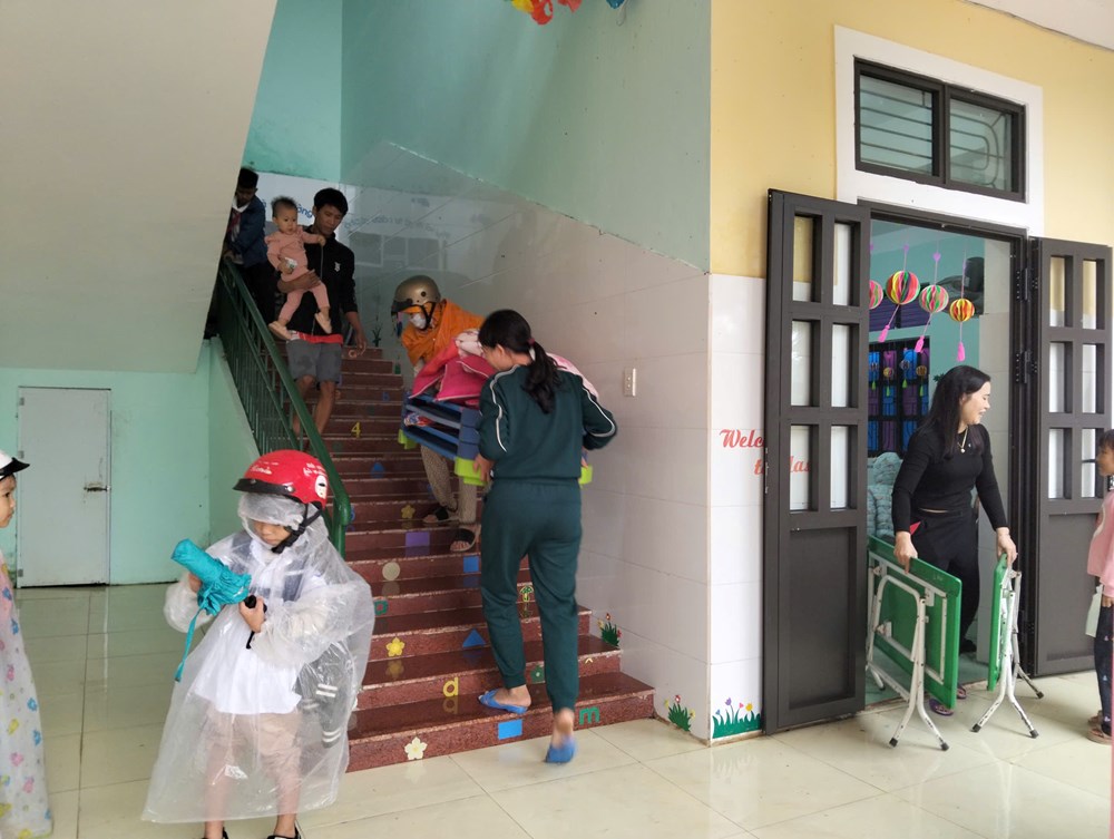 Đảm bảo an toàn tuyệt đối cho học sinh trong mùa mưa lũ - ảnh 3