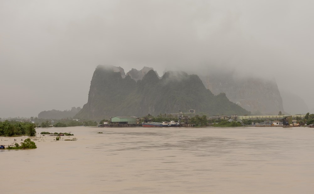 Huy động cả hệ thống chính trị hỗ trợ người dân vùng lũ - ảnh 3