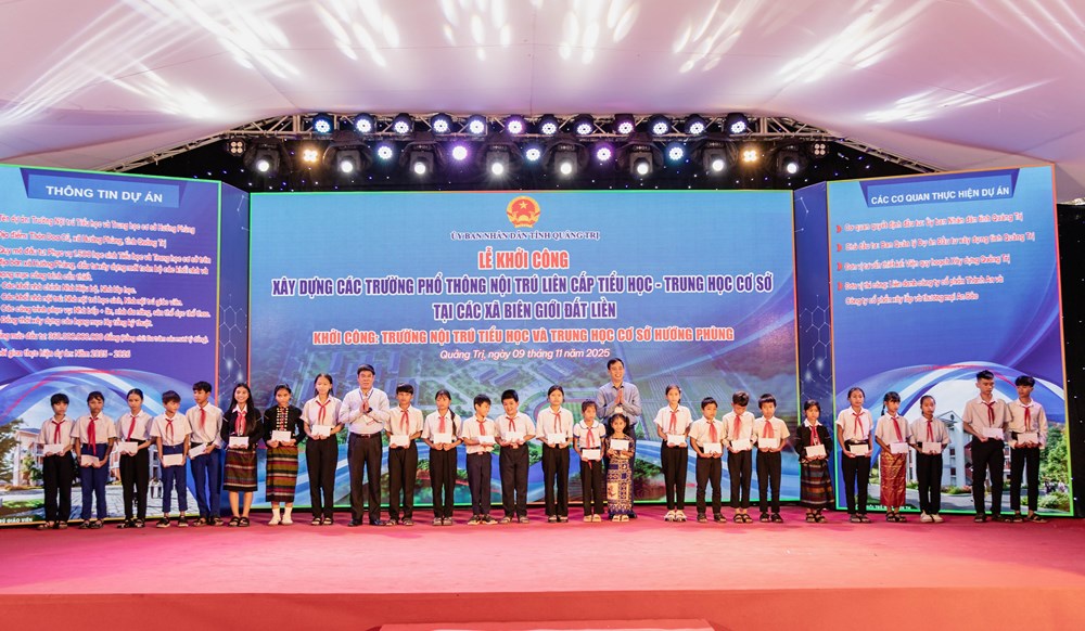 Ngôi trường của lòng dân vùng biên ải - ảnh 7