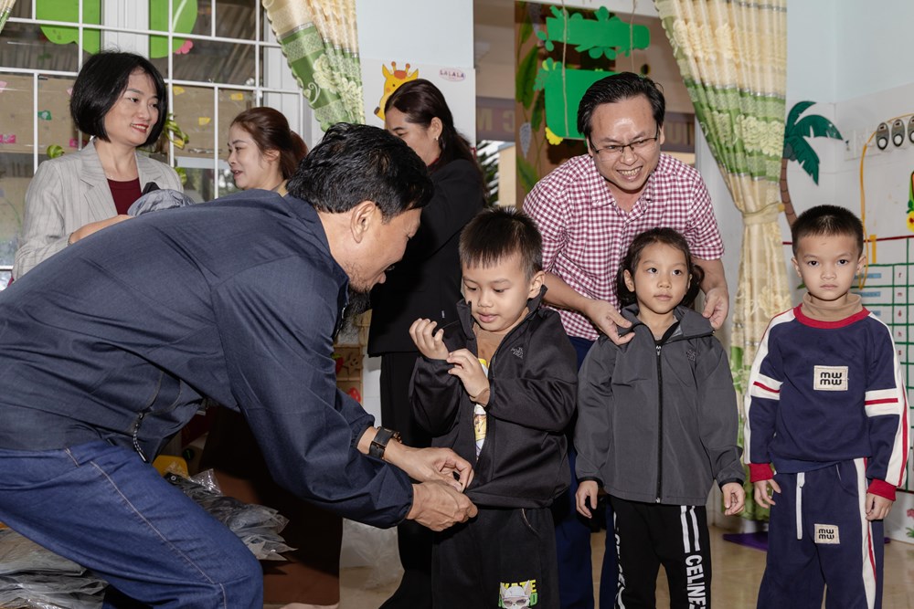 Khi sẻ chia xua tan giá lạnh - ảnh 6