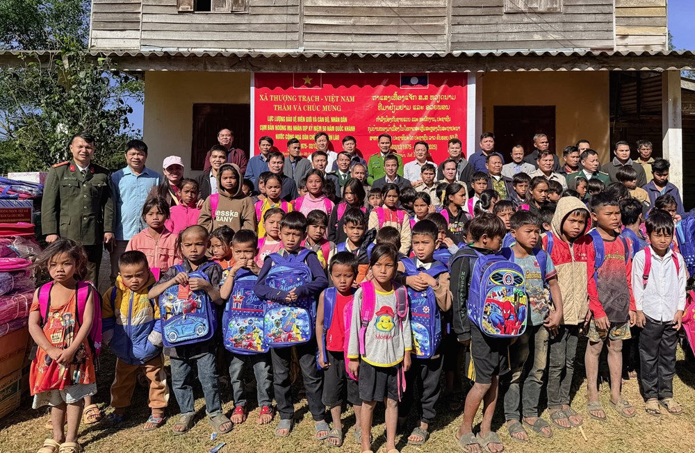 Thắt chặt nghĩa tình Việt – Lào từ chuyến thăm Cụm bản Noỏng Mạ - ảnh 3