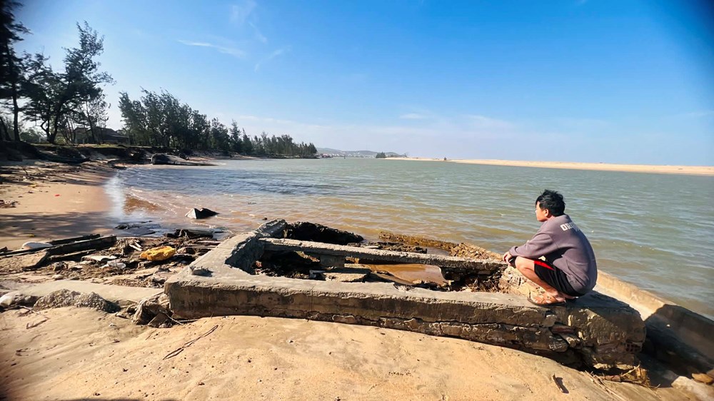 Biển lấn sâu, người dân thấp thỏm trước mùa gió chướng - ảnh 2