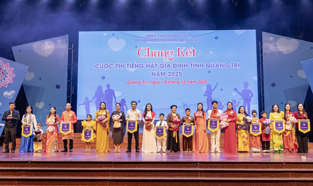 Tiếng hát gia đình - Sân chơi nghệ thuật gắn kết các thế hệ - ảnh 1