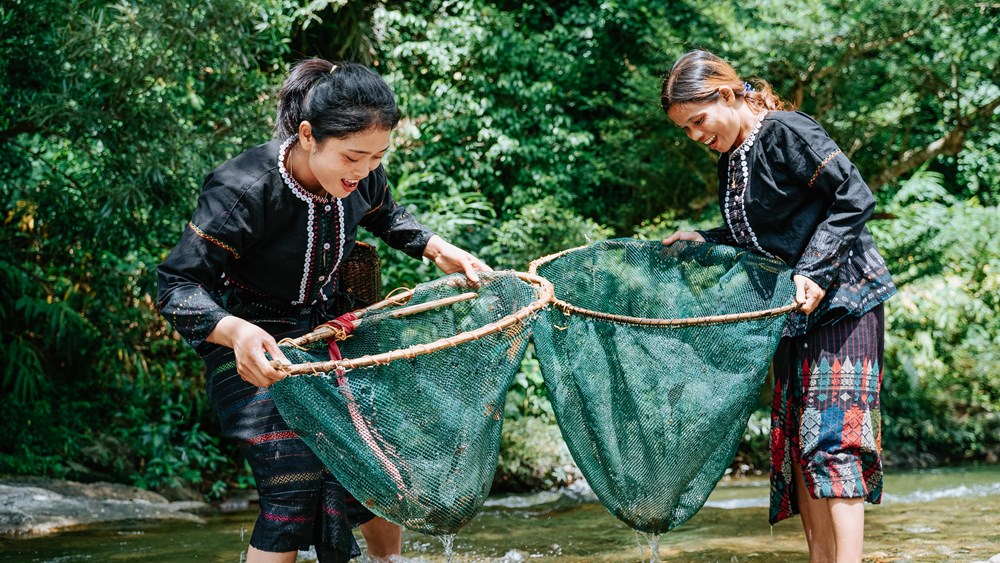 Vươn lên từ mô hình du lịch cộng đồng gắn với bảo tồn văn hóa bản địa - ảnh 4
