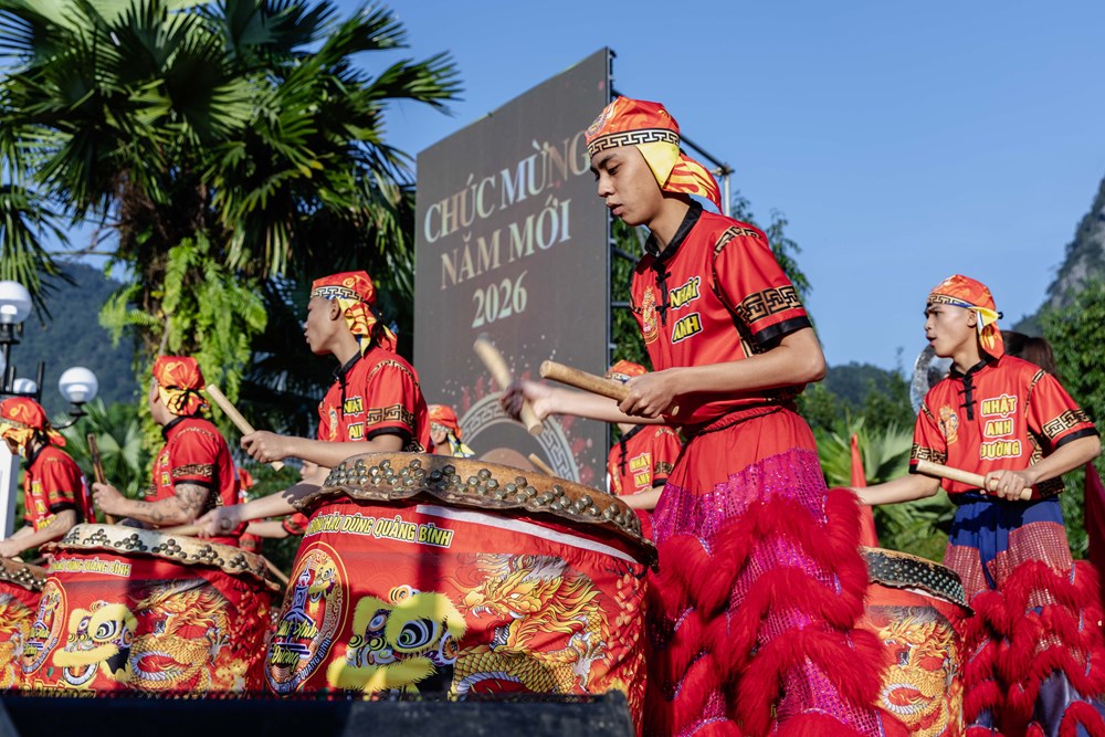 Quảng Trị đón những vị khách quốc tế “xông đất” vùng di sản - ảnh 3