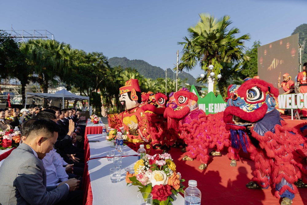 Quảng Trị đón những vị khách quốc tế “xông đất” vùng di sản - ảnh 4