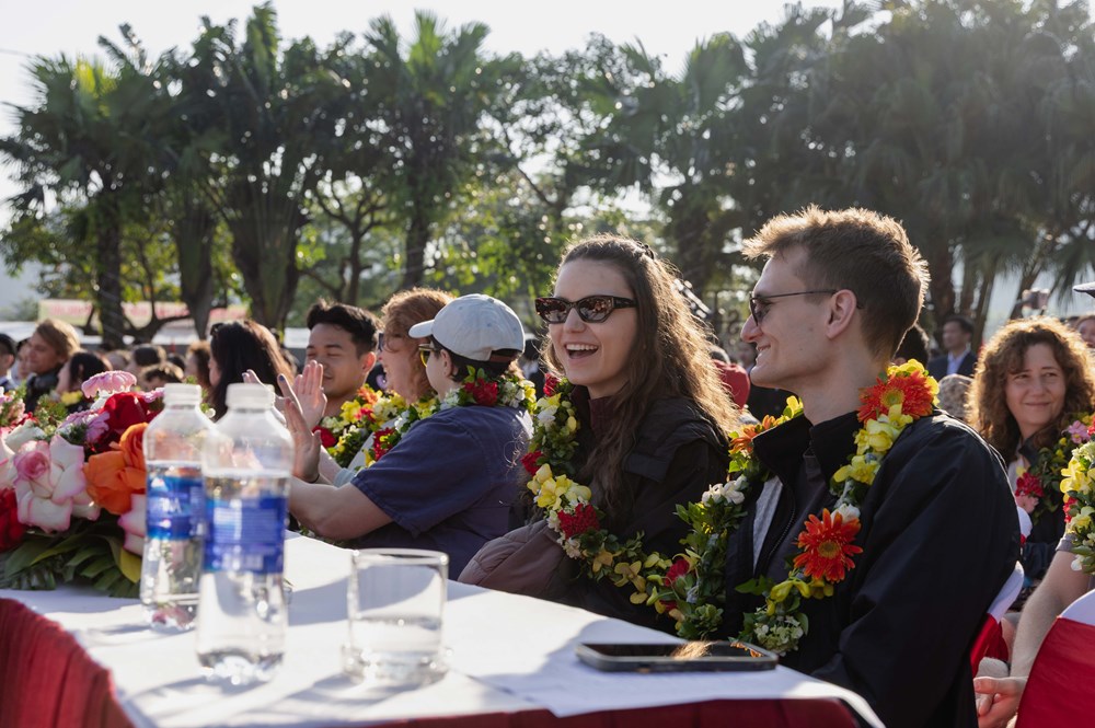 Quảng Trị đón những vị khách quốc tế “xông đất” vùng di sản - ảnh 5