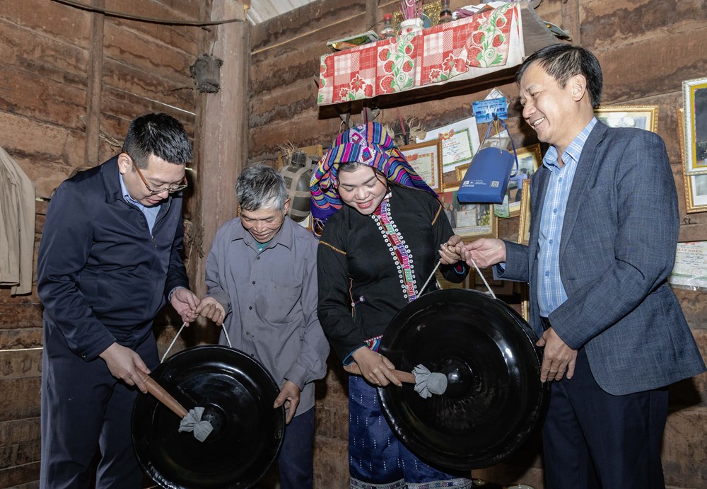 Báo Văn hóa trao Tết ấm cho đồng bào Ma Coong - ảnh 7