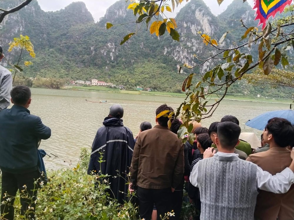 Vụ chìm đò trên sông Gianh: Đã tìm thấy thi thể nạn nhân cuối cùng - ảnh 3