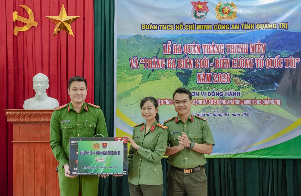 “Lớp học số” giữa bản làng Dân Hóa - ảnh 2