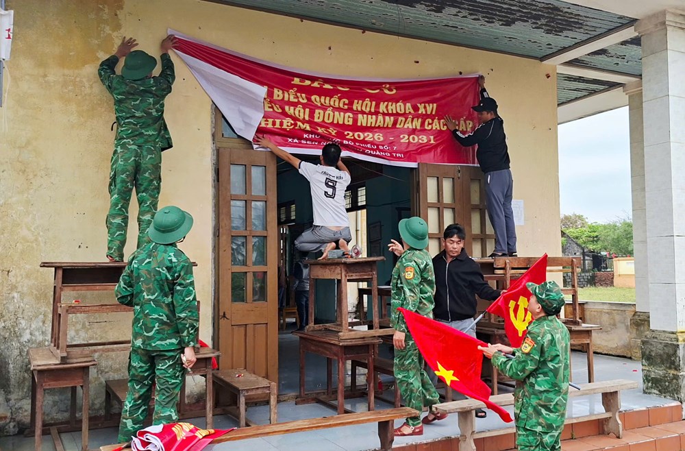Rộn ràng ngày hội non sông ở hai tuyến biên giới Quảng Trị - ảnh 4
