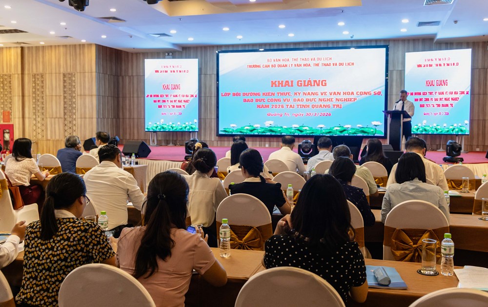 Nâng chuẩn đội ngũ trong giai đoạn mới - ảnh 1