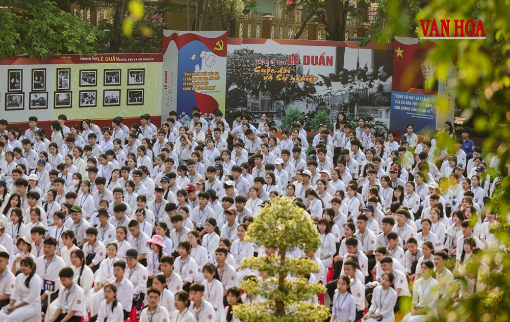 Quảng Trị: Khi học sinh “chạm” vào lịch sử qua triển lãm - ảnh 4