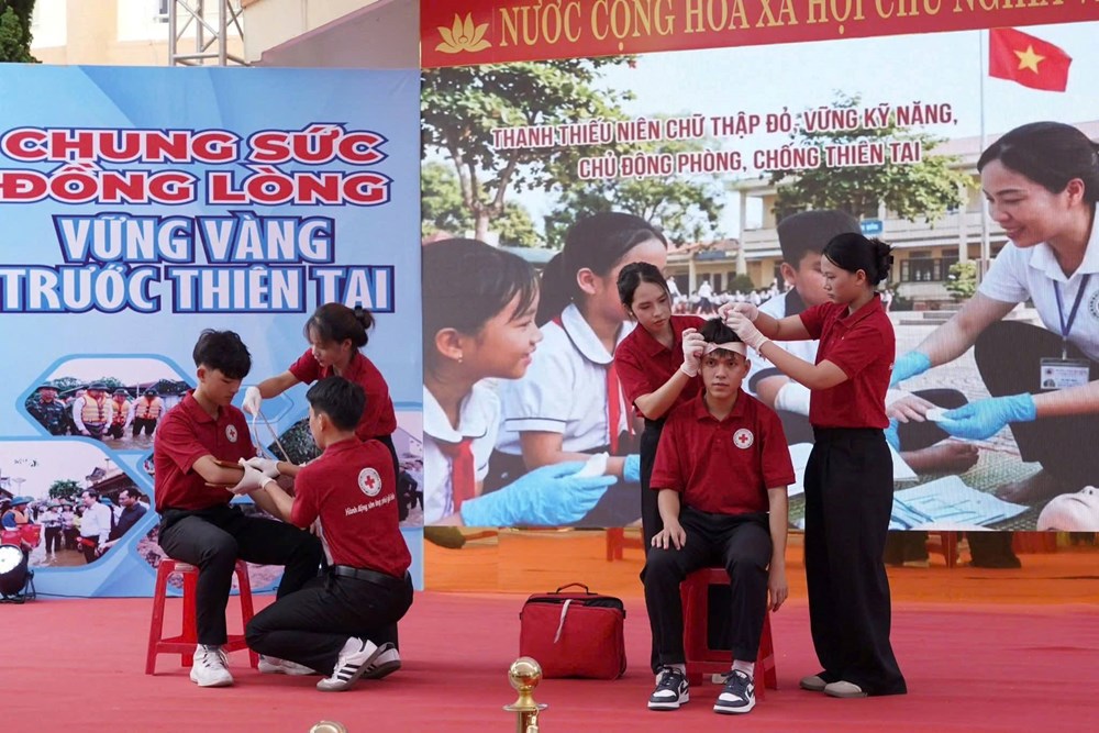 Giới trẻ hành động trước biến đổi khí hậu, thiên tai - ảnh 2