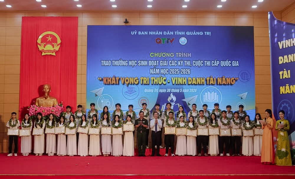 Khát vọng tri thức từ những mùa quả ngọt - ảnh 1