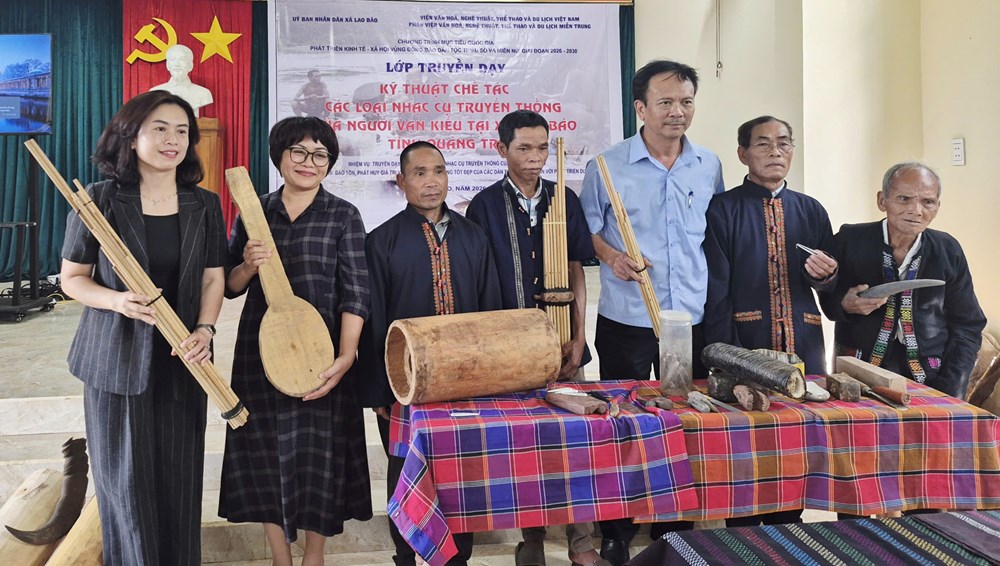 Trao truyền nghề để giữ tiếng nhạc của núi rừng - ảnh 1