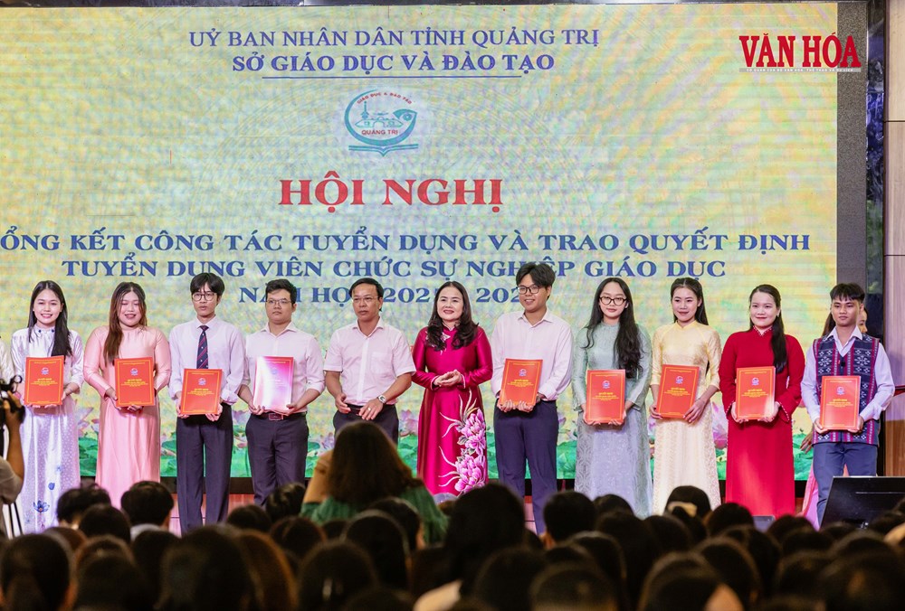 Quảng Trị tuyển 409 viên chức giáo dục sau sáp nhập - ảnh 2