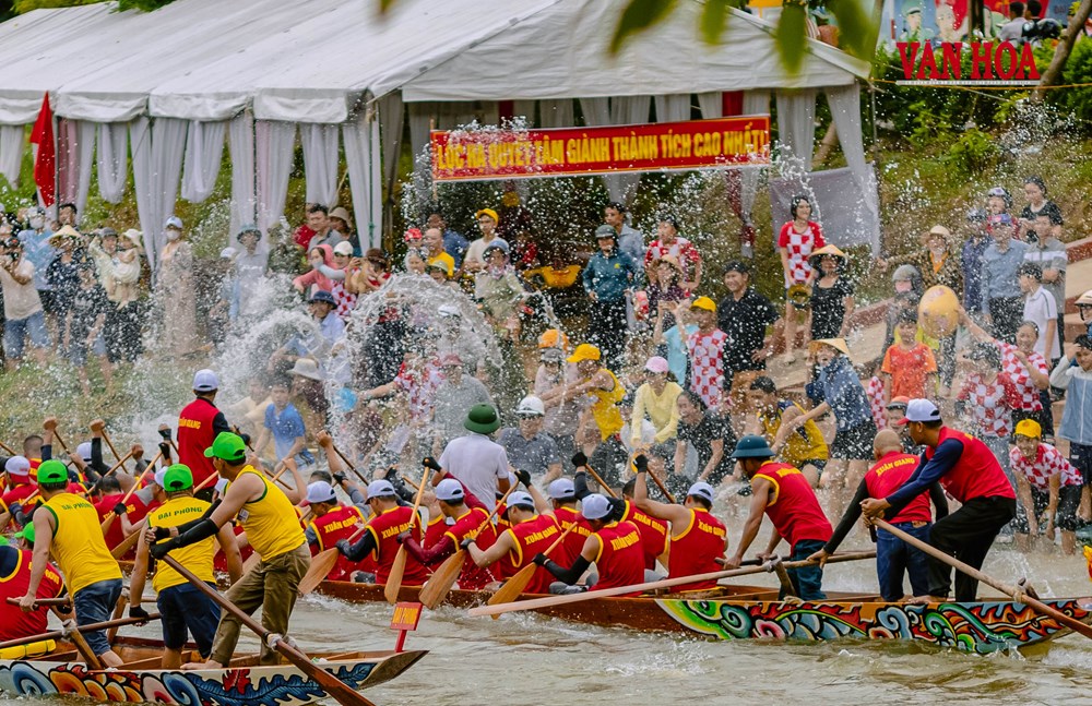 Rộn ràng “ngoắt nôốc” bên dòng Kiến Giang - ảnh 1