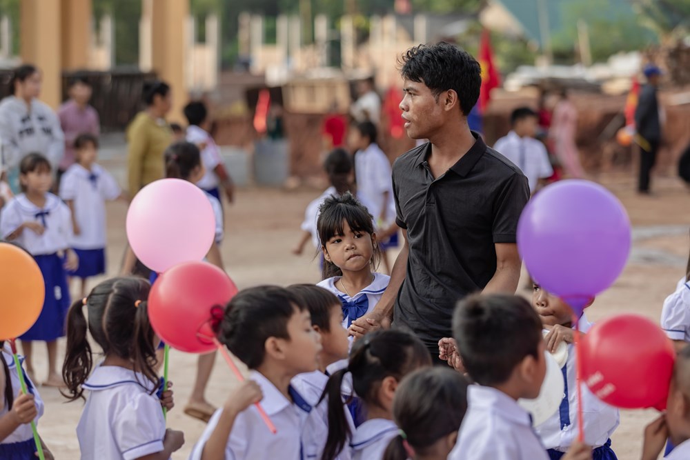 Khi tiếng trống khai trường vọng giữa đại ngàn Trường Sơn - ảnh 4