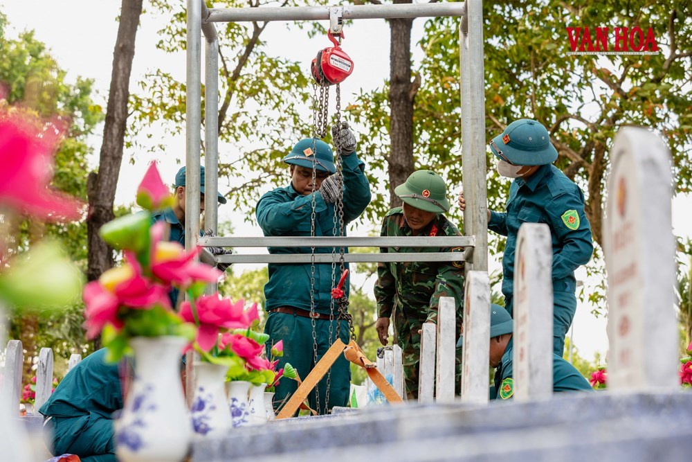 Những người lính bền bỉ tìm lại tên cho liệt sĩ - ảnh 2