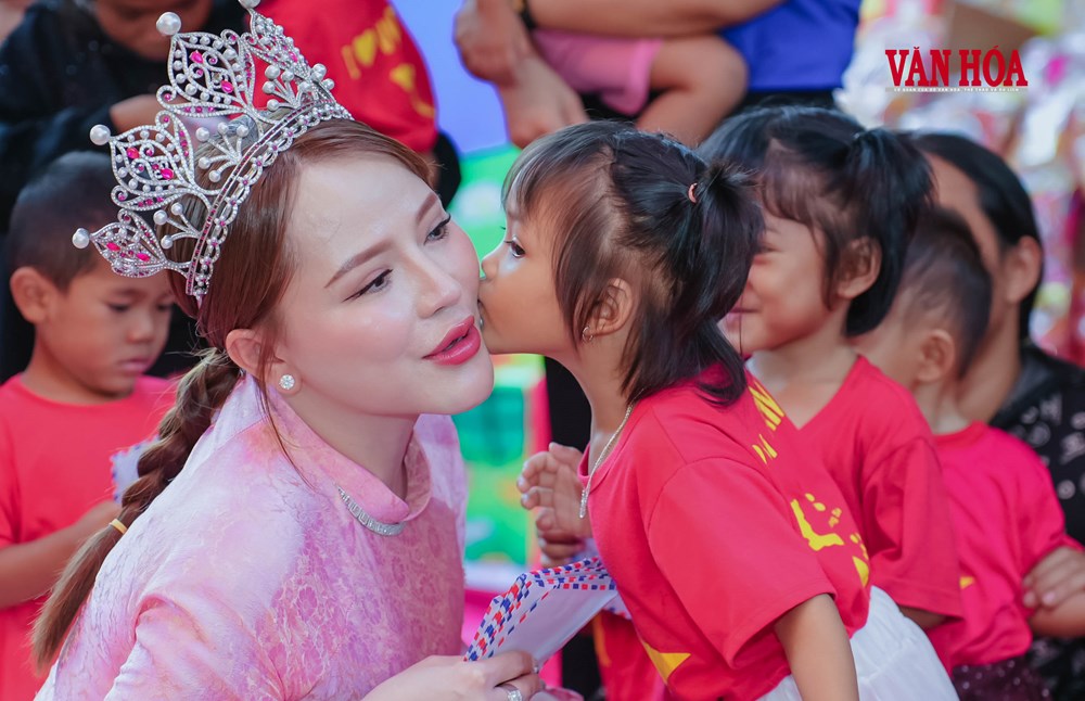 Trở về để tuổi thơ những đứa trẻ quê hương bớt nhọc nhằn - ảnh 4