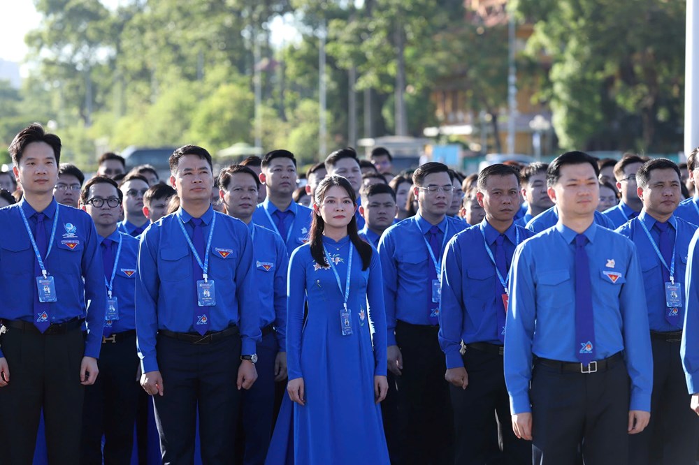 Đại biểu dự Đại hội Đoàn toàn quốc lần thứ XIII báo công dâng Bác - ảnh 9