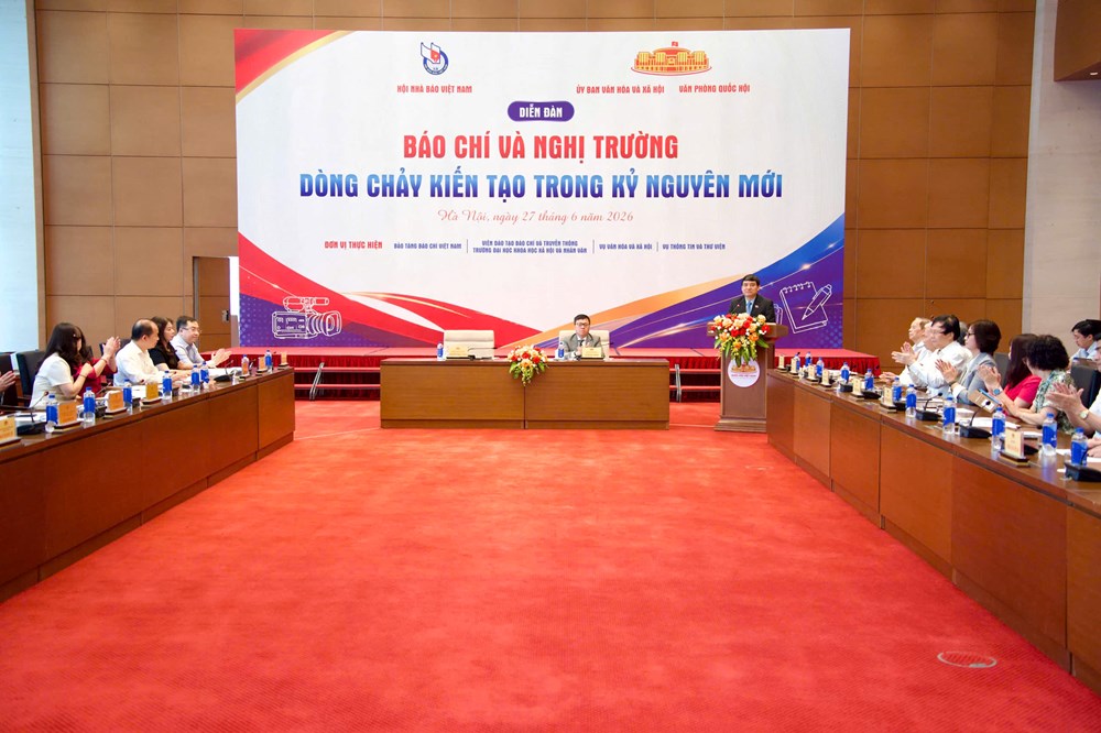Báo chí phát huy vai trò cầu nối giữa nghị trường và cuộc sống - ảnh 1