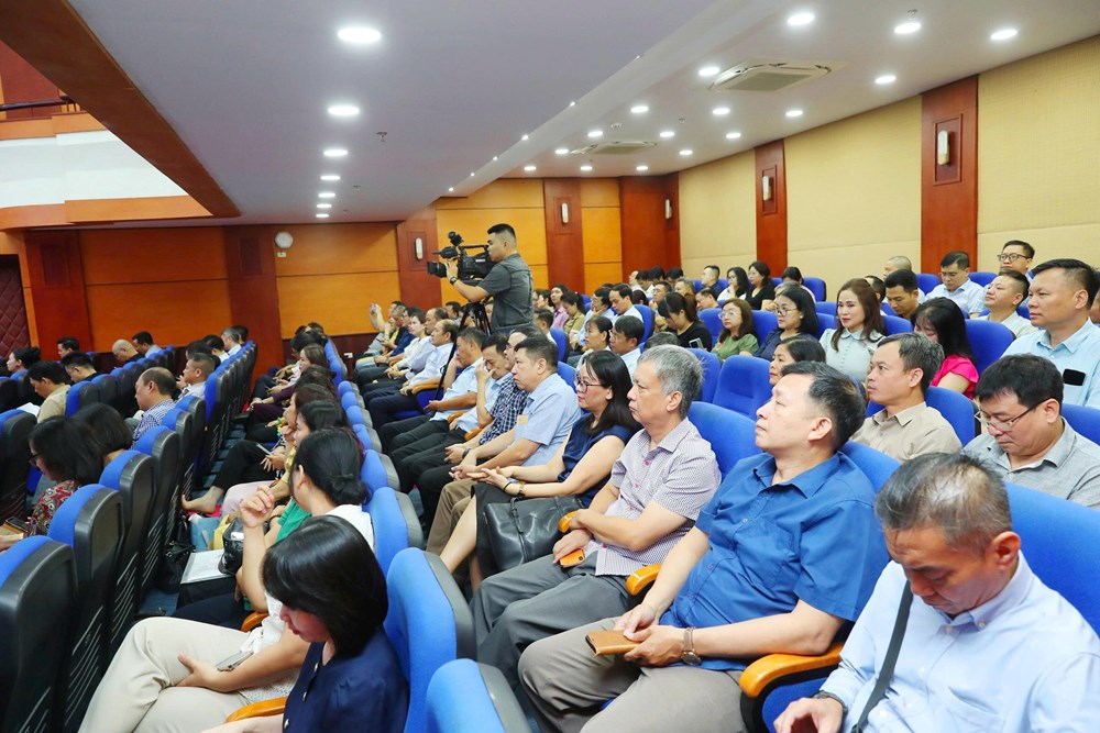 Tổng Bí thư, Chủ tịch nước Tô Lâm dự Hội nghị toàn quốc nghiên cứu, học tập, quán triệt và triển khai thực hiện Nghị quyết số 10-NQ/TW - ảnh 5