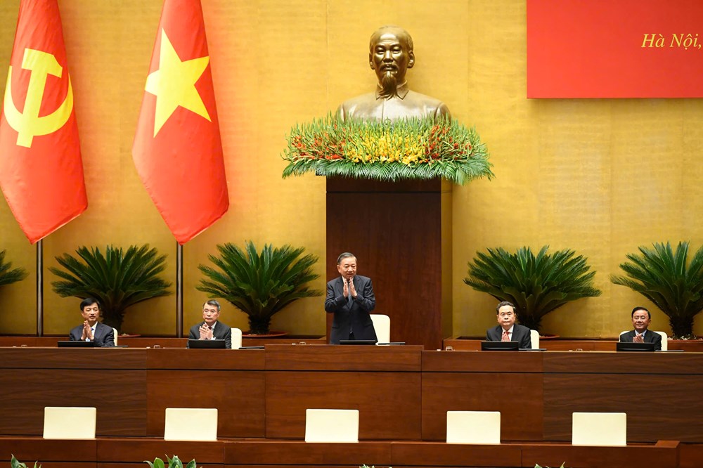 Tổng Bí thư, Chủ tịch nước Tô Lâm chủ trì Hội nghị toàn quốc sơ kết 1 năm 6 tháng triển khai thực hiện Nghị quyết số 57 - ảnh 1