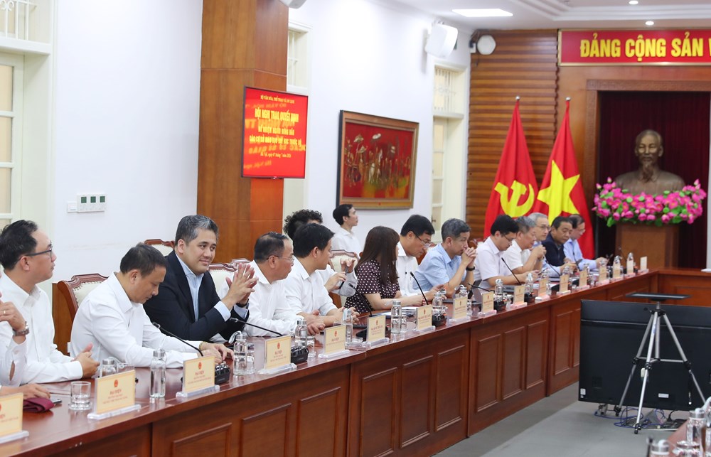 Bộ VHTTDL trao quyết định bổ nhiệm người đứng đầu các cơ sở giáo dục đại học trực thuộc  - ảnh 5