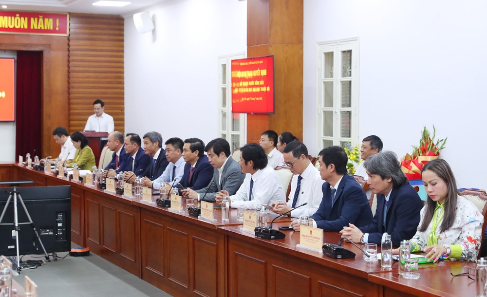 Bộ VHTTDL trao quyết định bổ nhiệm người đứng đầu các cơ sở giáo dục đại học trực thuộc  - ảnh 4
