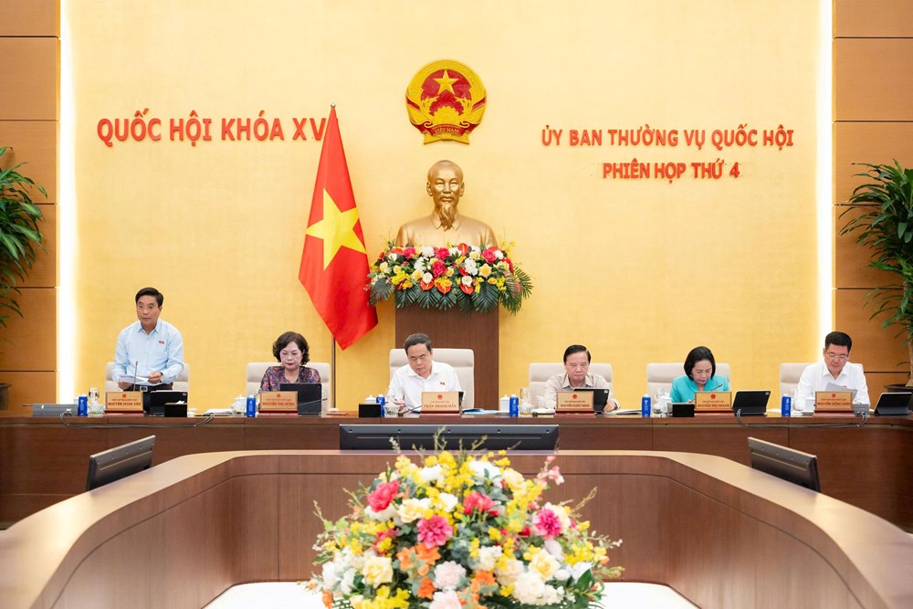 Siết chặt quản lý tàu thuyền du lịch nhằm hạn chế tối đa thiệt hại về người và tài sản - ảnh 1