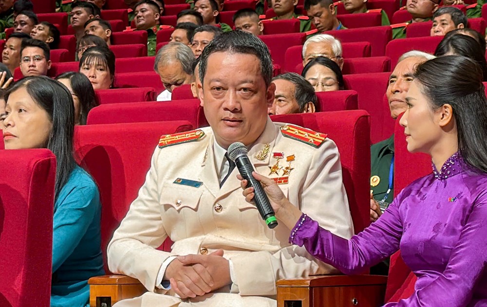 Trang nhật ký của liệt sĩ phi công vực dậy người vợ trẻ sau nỗi đau mất chồng - ảnh 2