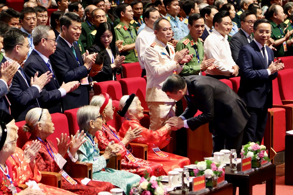 Thủ tướng dự Hội nghị tri ân người có công với cách mạng toàn quốc năm 2026 - ảnh 1