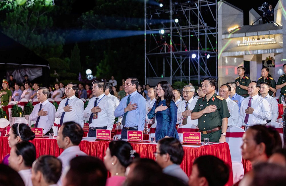 Tổng Bí thư, Chủ tịch nước Tô Lâm và lãnh đạo Đảng, Nhà nước dự chương trình cầu truyền hình Sao sáng dẫn đường - ảnh 6