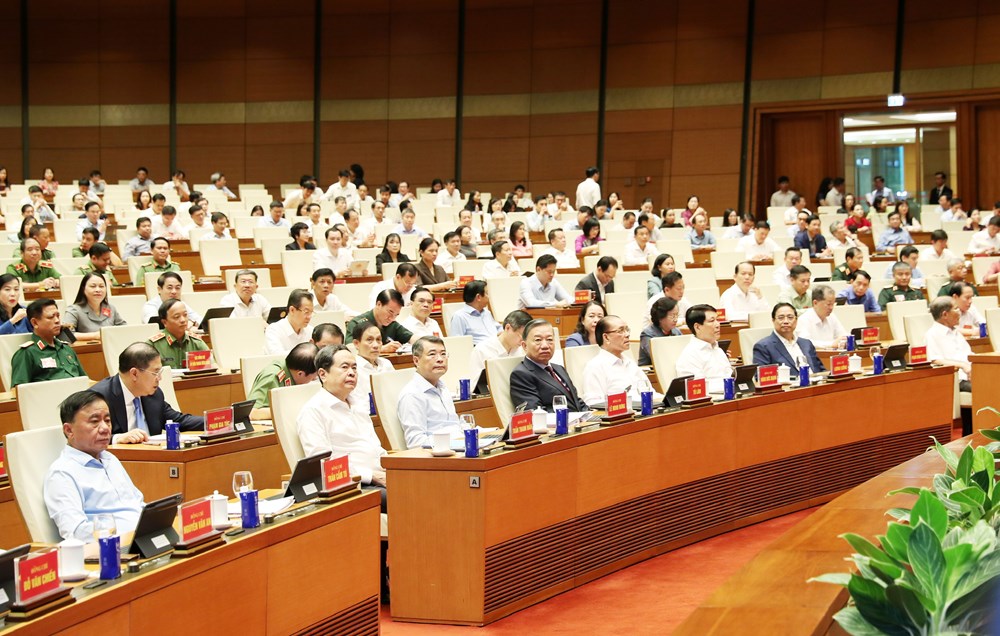 Ngăn chặn việc lợi dụng sắp xếp bộ máy để “cài cắm” người thân tín không đủ năng lực  - ảnh 1