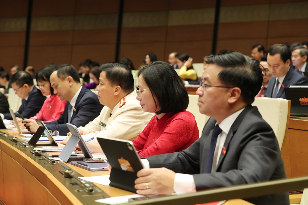 Đề xuất cấm kinh doanh khí N2O (bóng cười), ngăn chặn tình trạng lạm dụng giải trí trái phép - ảnh 2