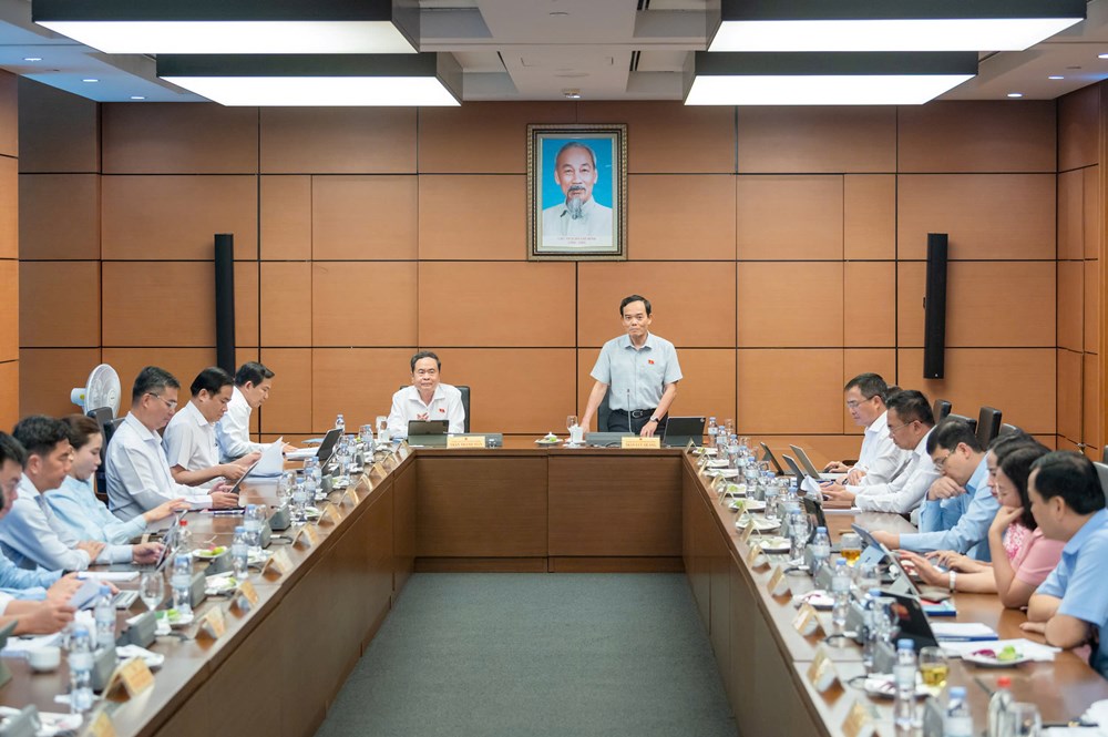 Bảo vệ người dám nghĩ, dám làm, xử lý nghiêm hành vi lợi dụng chính sách để tham nhũng, tư lợi - ảnh 1