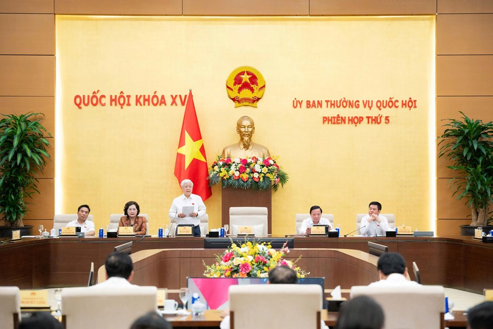Cắt giảm, phân quyền thủ tục hành chính không đồng nghĩa buông lỏng quản lý - ảnh 1