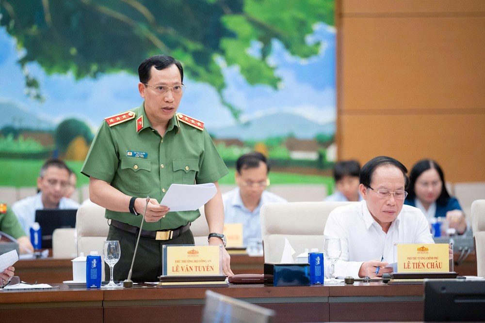 Ủy ban Thường vụ Quốc hội cho ý kiến về dự án Bộ luật Hình sự (sửa đổi) - ảnh 3