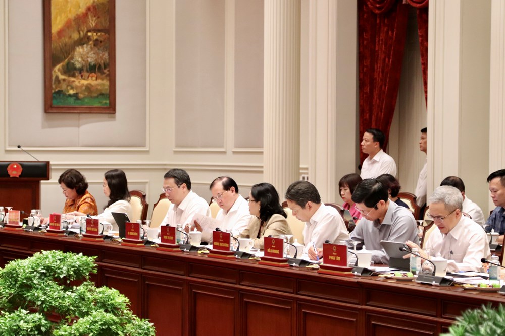 Phải suy nghĩ chúng ta sẽ để lại gì cho hàng trăm năm, hàng nghìn năm sau - ảnh 4