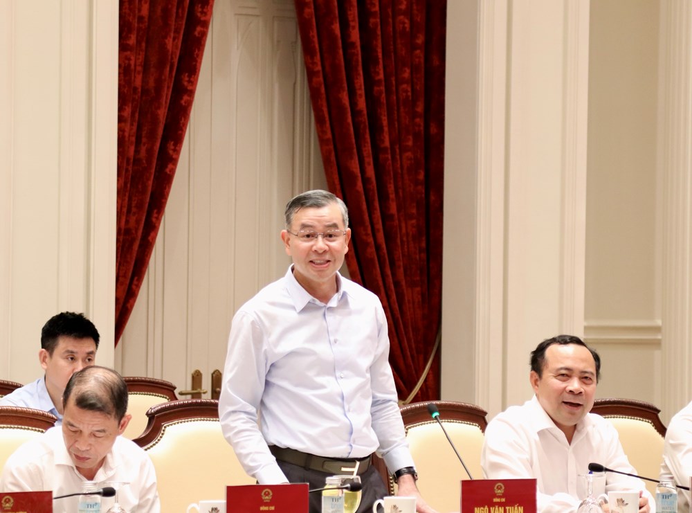 Phải suy nghĩ chúng ta sẽ để lại gì cho hàng trăm năm, hàng nghìn năm sau - ảnh 10