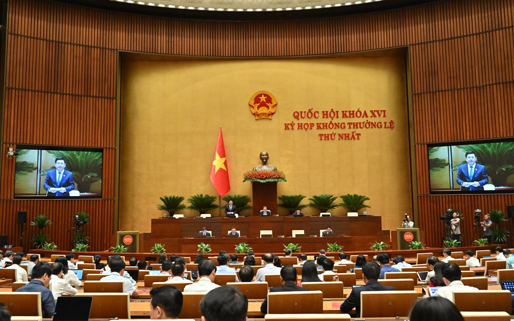 “Bịt khoảng trống” nhận tiền trước khi bất động sản đủ điều kiện mở bán - ảnh 1