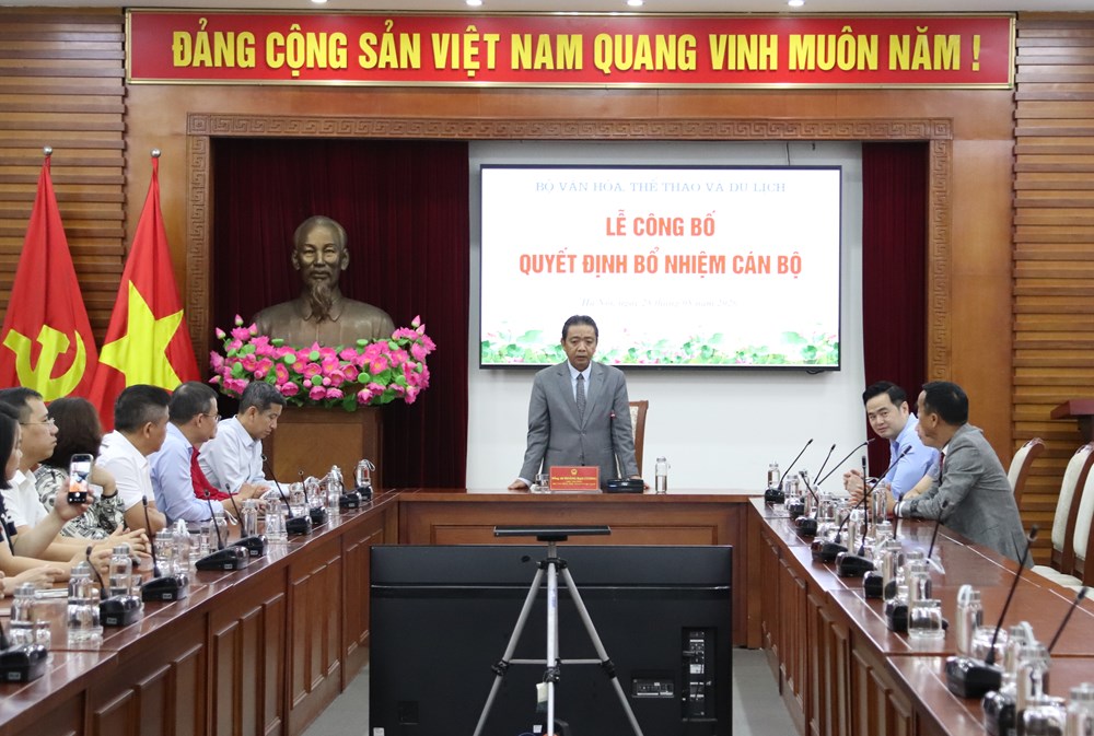 Trao quyết định bổ nhiệm ông Nguyễn Trọng Hổ giữ chức Phó Cục trưởng Cục Thể dục thể thao Việt Nam - ảnh 1