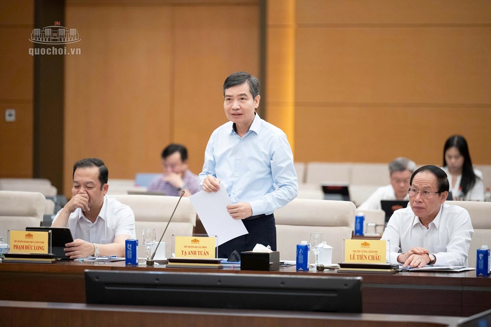 Ủy ban Thường vụ Quốc hội cho ý kiến về dự án Luật sửa đổi, bổ sung một số điều của Luật Chứng khoán - ảnh 2