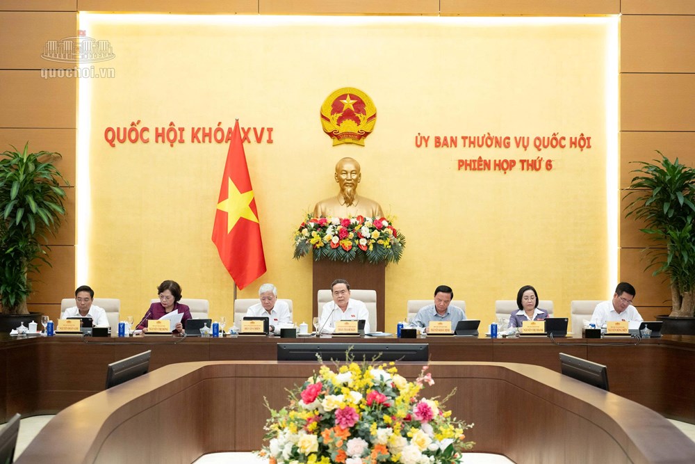 Khẩn trương lấy ý kiến nhân dân đối với việc sửa đổi Luật Đất đai và Bộ luật Hình sự - ảnh 1